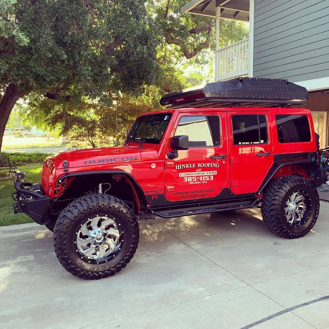 Tuff Stuff Stealth Aluminum Hard Shell Rooftop Tent – 3 Person